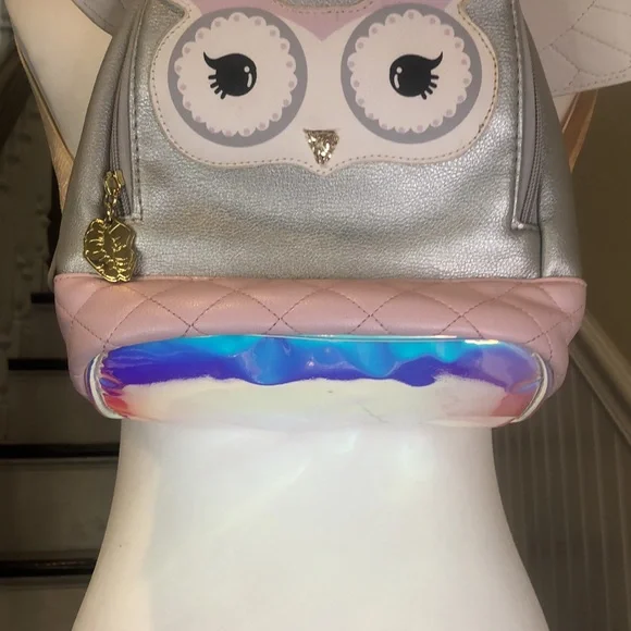 Kids Size BETSEY JOHNSON Luv Betsey Holographic Owl Backpack Adjustable Straps - Picture 4 of 17